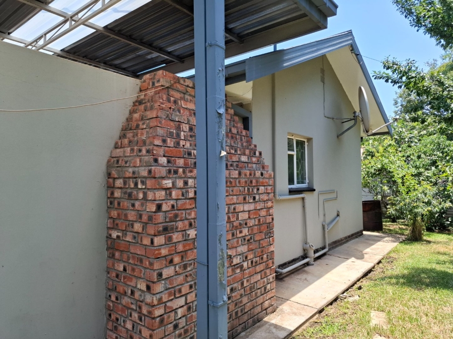 13 Bedroom Property for Sale in Universitas Free State